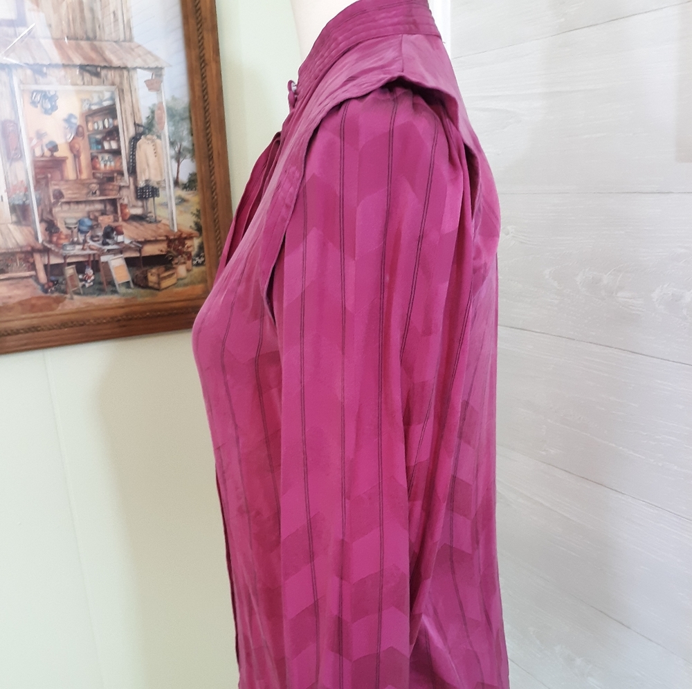 Mary McFadden silk chevron button down top sz 4 *K - Picture 4 of 6